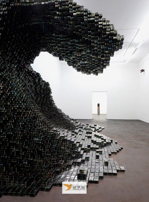 Installation art using stacked glass-undercurrent bricks