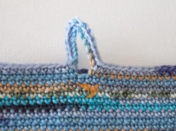 Tutorial on how to make a beautiful crochet tablet case