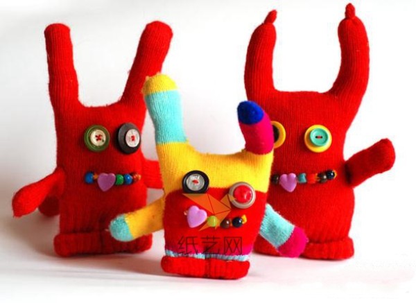 Illustrated tutorial on making cute monster dolls with thread gloves