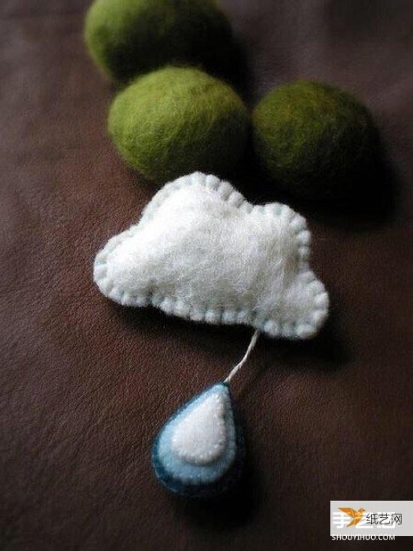 Tutorial pictures of cute style wool felt gadgets that look exquisitely crafted