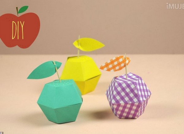 Simple handmade illustrated tutorial for paper model small apple decoration [Free drawing tutorial]