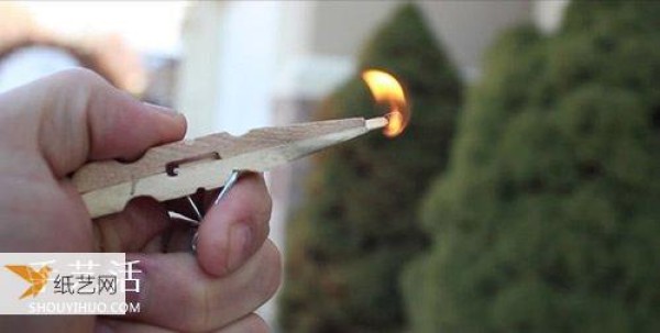 Use wooden clips to make your own personalized toy gun