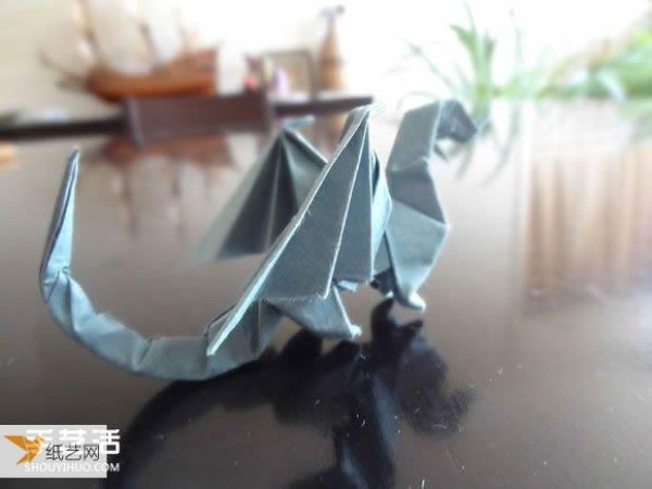 Western dragon with wings origami tutorial illustration