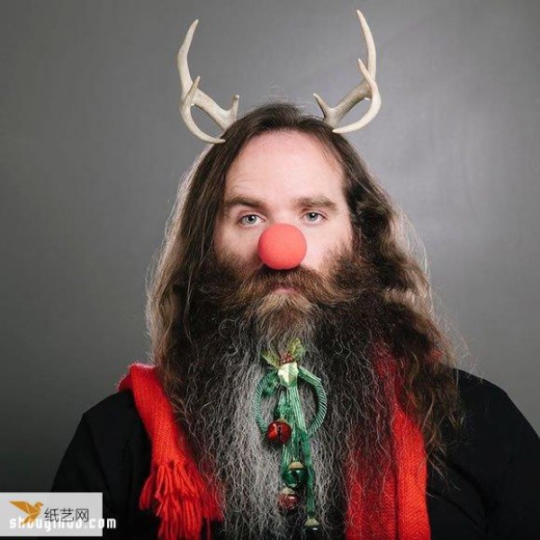 12 weird Christmas beards that make bearded men more personalized