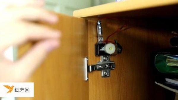 How to make a personalized cabinet alarm device by yourself