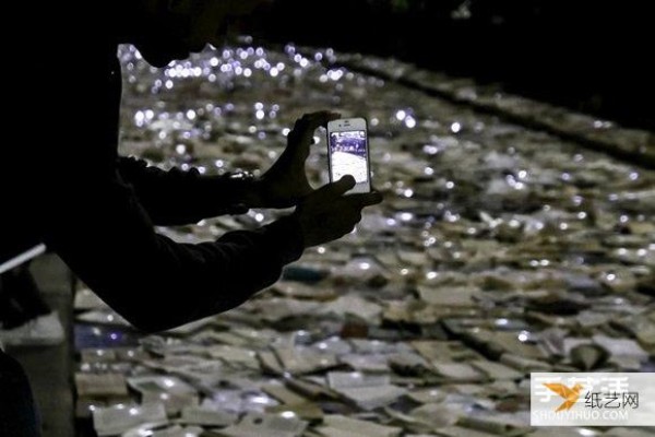 Day Night: 10,000 Books on the Streets of Toronto Art Event