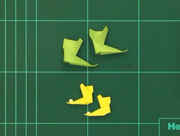 Origami Encyclopedia - Origami Boots Tutorial