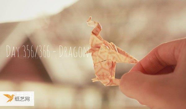 366 days of continuous origami. Let’s take a look at the origami works of an American.