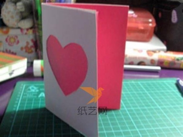 Tutorial on making heart-shaped love three-dimensional greeting cards