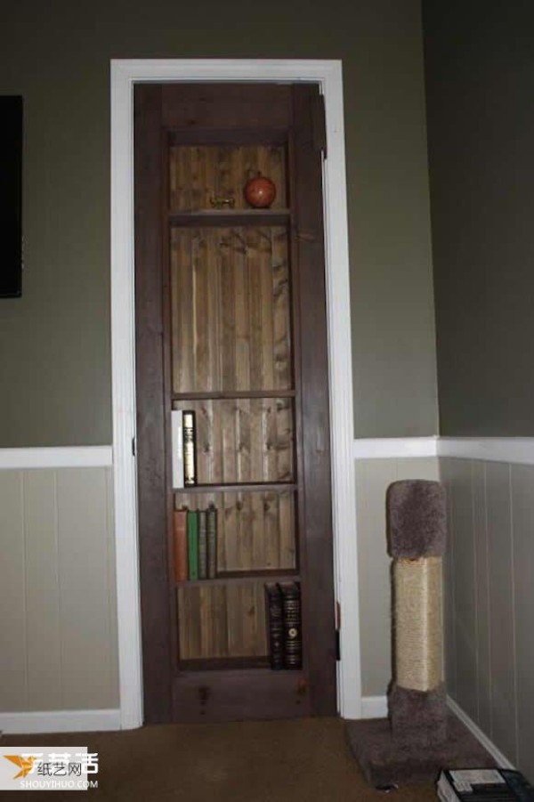 How to DIY a personalized bathroom door disguised as a bookshelf