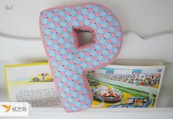 Tutorial on handmade personalized creative letter pillows