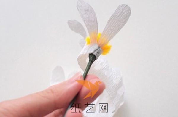 Small and fresh daisy paper flower making tutorial