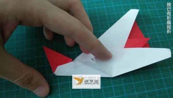 Detailed illustrated tutorial on how to fold the Christmas crane