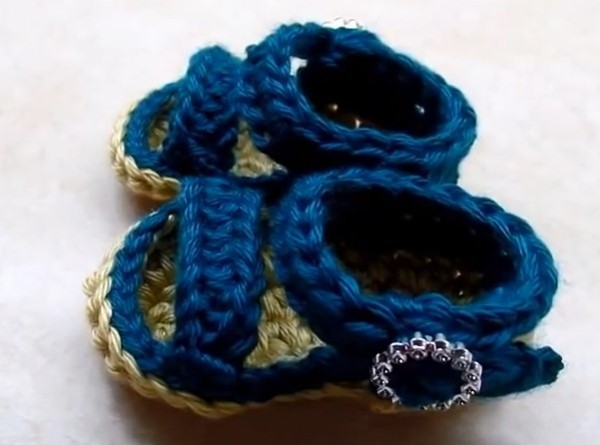 Simple crochet baby shoes baby shoes tutorial