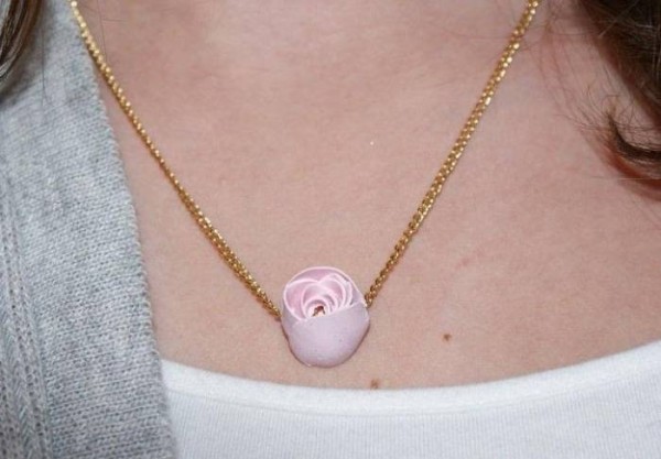 Beautiful Clay Rose Necklace Tutorial