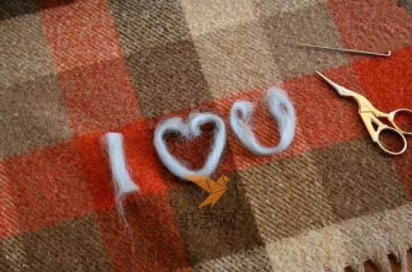 Tutorial on making heart-warming and sweet wool felt Valentine’s Day gifts