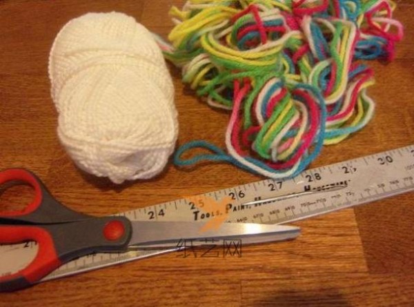 Tutorial on how to make hand knitted wool flowers