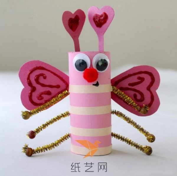 Cute toilet paper tube waste recycling tutorial to make butterflies