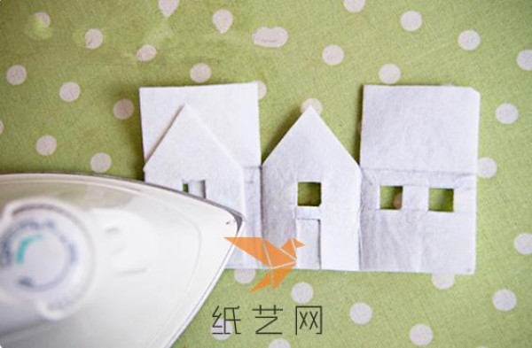 Small house Christmas decoration tutorial made from non-woven fabrics