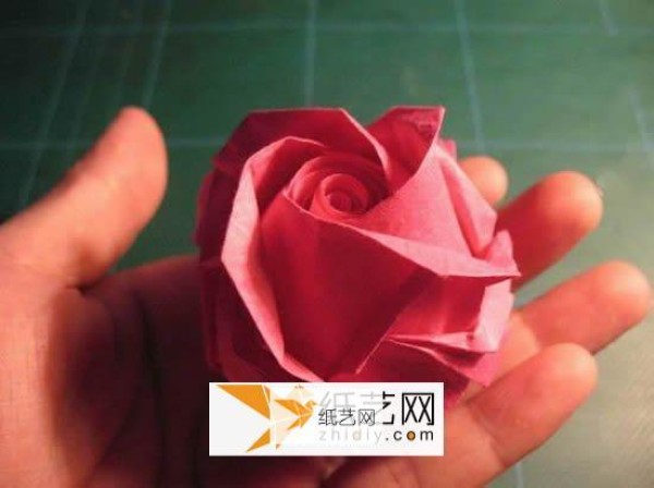 Detailed analysis of the folding method of GG roses