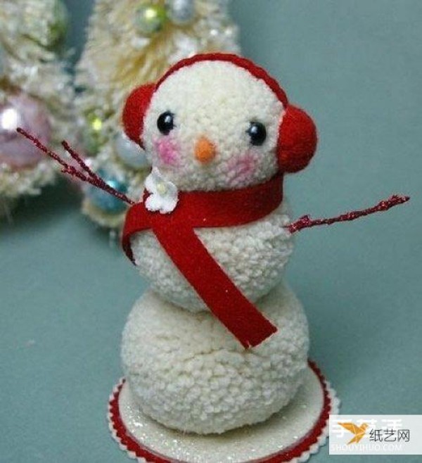 A tutorial on how to make a unique and cute woolen snowman doll.