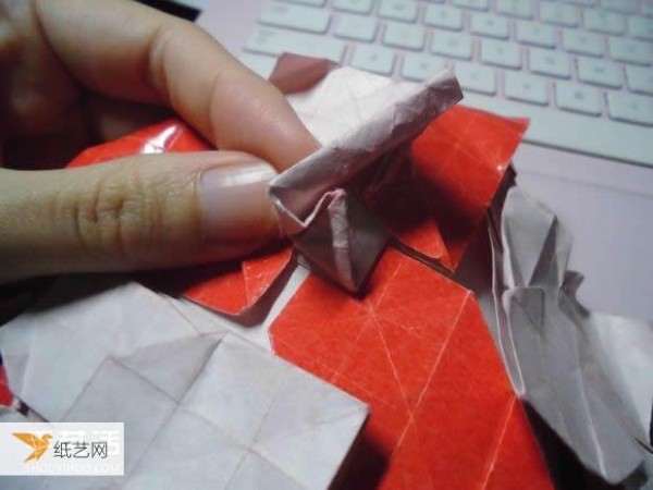 Super complicated kissing fish heart origami illustration process