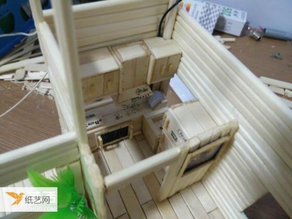 A complete step-by-step guide to hand-making a realistic villa model using disposable chopsticks