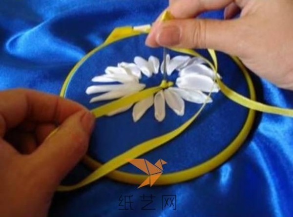 Embroidery fabric white lotus making tutorial