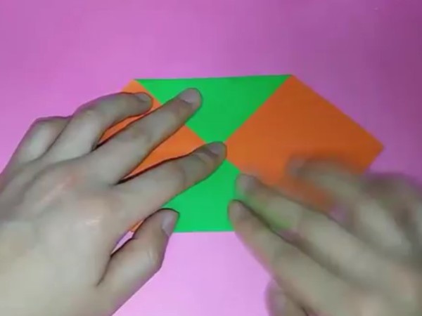 Origami manual folding tutorial for three-dimensional origami tank