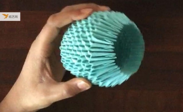 Detailed tutorial on triangle insertion of 3D globe and peacock