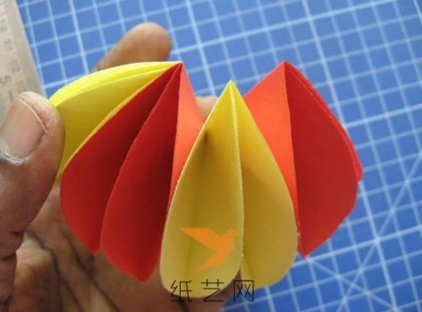 Simple childrens handmade paper flower making tutorial for Teachers Day