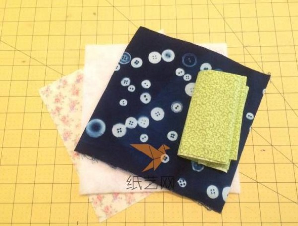 Tutorial on how to make a scissors storage bag by hand