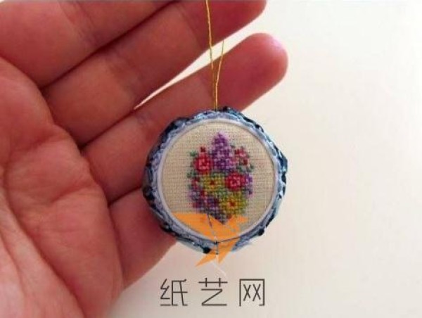 Beautiful cross stitch mobile phone chain making tutorial