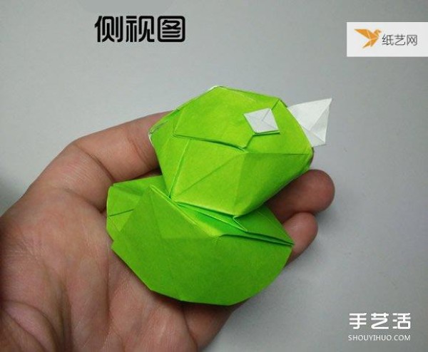 Illustration of the steps of origami of a very cute three-dimensional duck