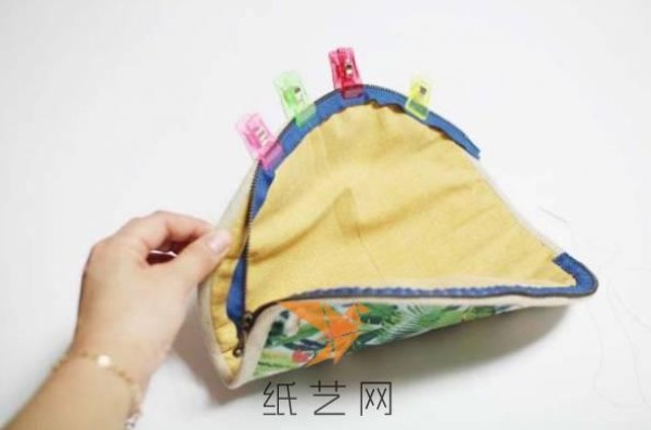 Small cosmetic bag DIY tutorial