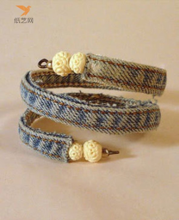 Tutorial on turning waste into treasure. DIY tutorial on how to make a personalized three-ring bracelet using unworn jeans.