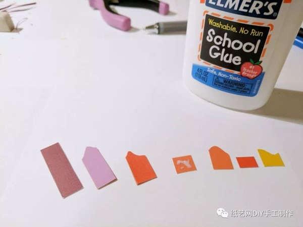 Colorful paper art earrings, never seen them? Here is a tutorial that will help you learn it at a glance!