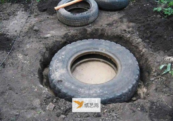 Use waste tires to create a personalized pool