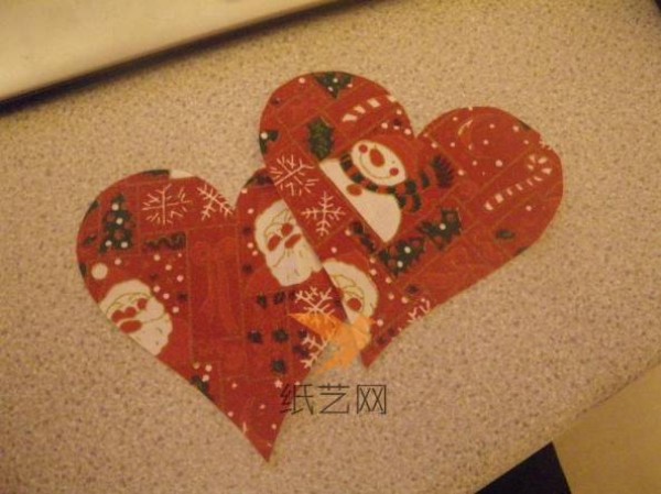 Tutorial on making cute heart-shaped Christmas decorations