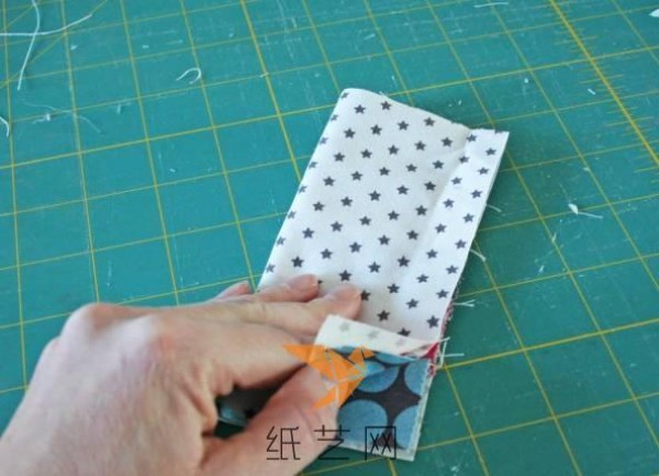 Tutorial on making small decorative flags for Mid-Autumn Festival