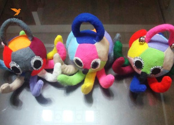 Childrens Day gift tutorial for handmade fabric octopus dolls