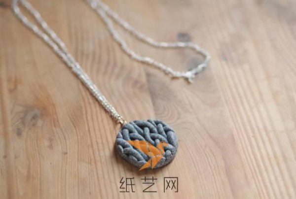 Tutorial on Braided Necklace Made of Super Light Clay for Valentines Day Gift