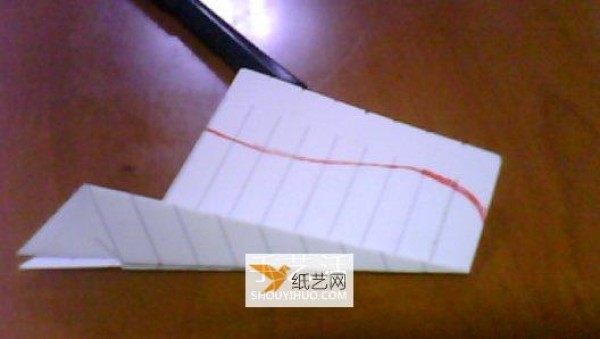 Illustration of folding method of Paperang paper airplane