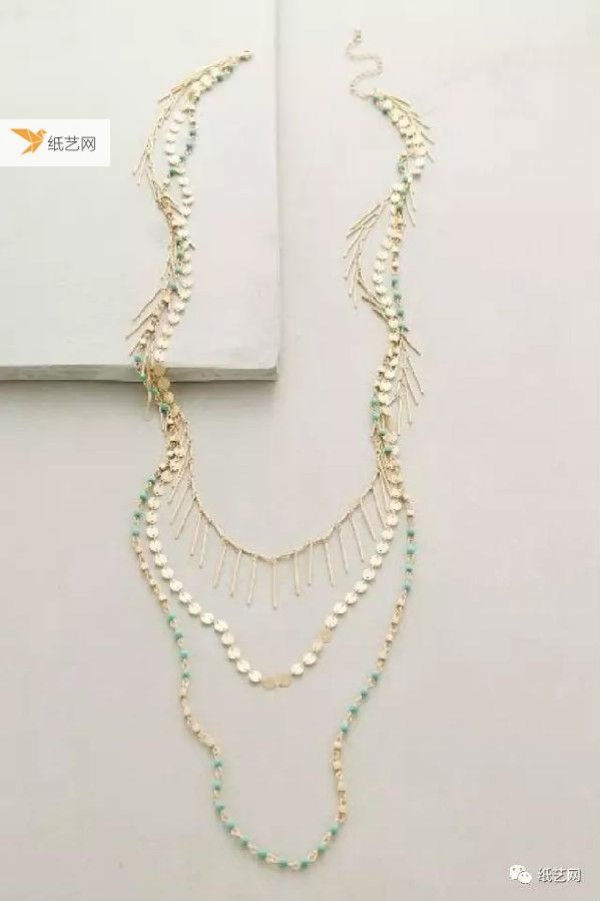 Elegant vintage style beaded necklace