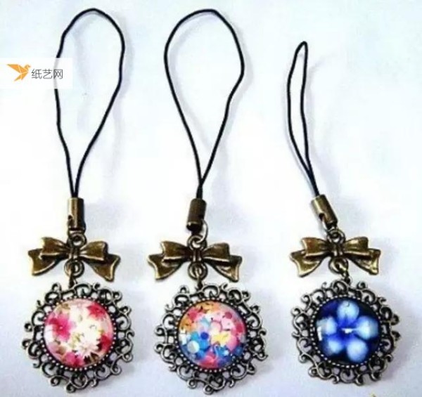 Crystal clear epoxy pendants, pendants, necklaces, and keychains! You can do it yourself!