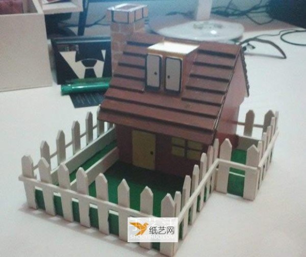 Make a beautiful house model with a yard using PVC boards