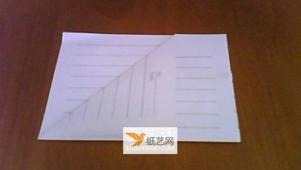 Illustration of folding method of Paperang paper airplane