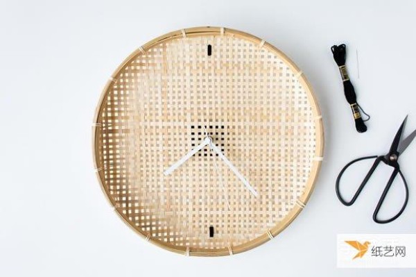 Illustrated tutorial on how to hand-make a personalized wall clock using Shao Kei