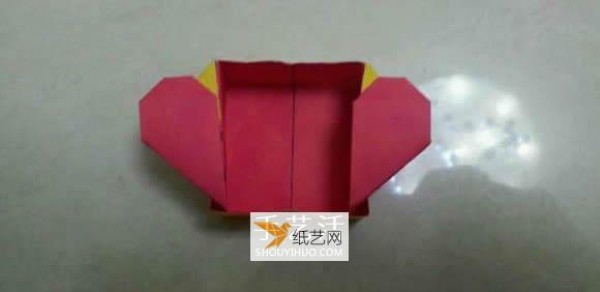 How to use origami to make a fun love box