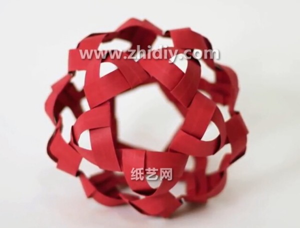 Tutorial on making paper balls by hand